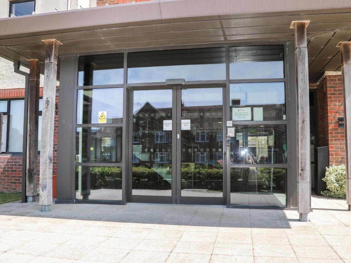 Flat 33 - Marine Court Βίλα Littlehampton Εξωτερικό φωτογραφία