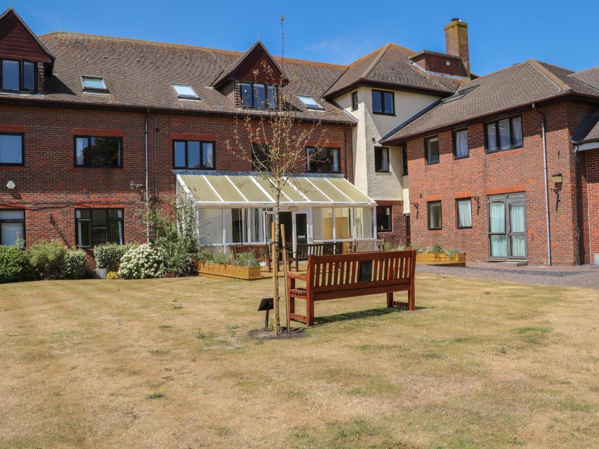 Flat 33 - Marine Court Βίλα Littlehampton Εξωτερικό φωτογραφία