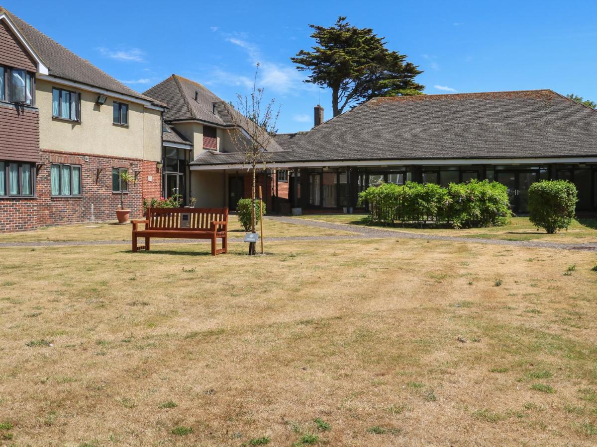 Flat 33 - Marine Court Βίλα Littlehampton Εξωτερικό φωτογραφία